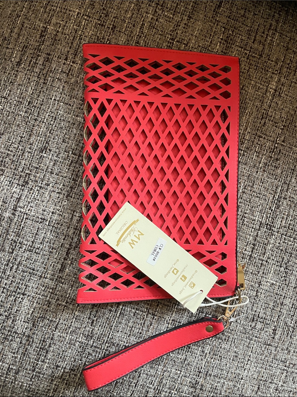 VM Coral  2pc Laser-Cut Wristlet Clutch with Detachable Strap NWT faux leather